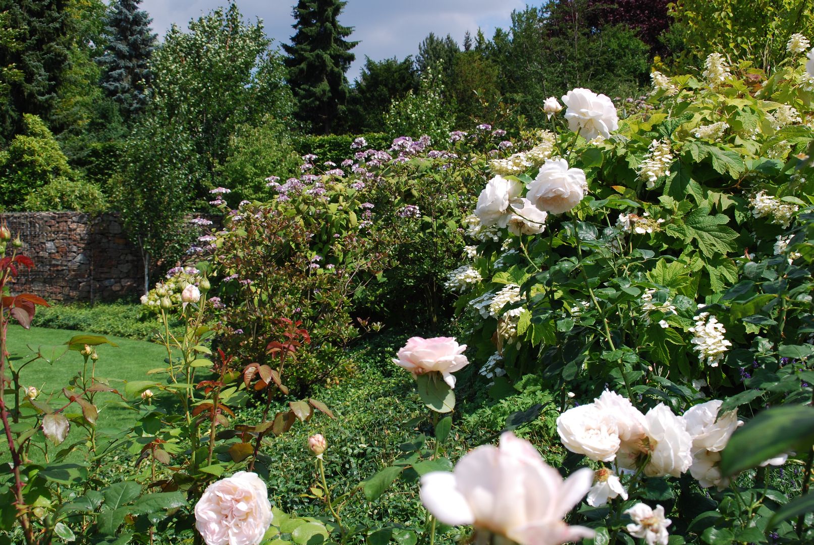 Landhausgarten, dirlenbach - garten mit stil dirlenbach - garten mit stil Kırsal Bahçe