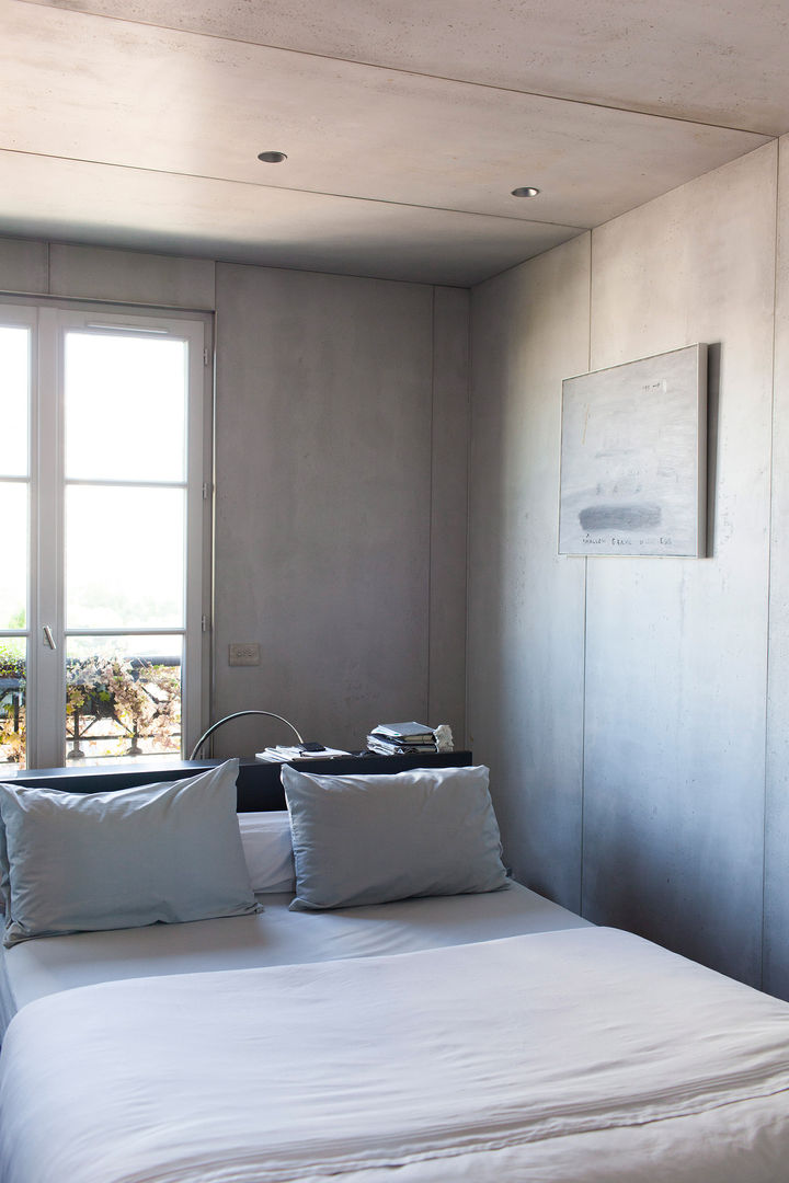 Concrete Flat Concrete LCDA Dormitorios modernos: Ideas, imágenes y decoración Hormigón