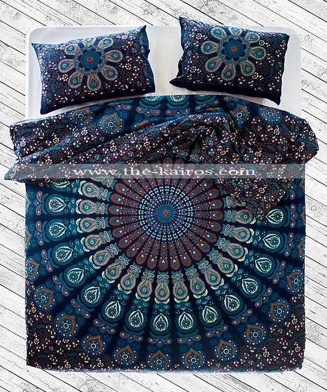 Vayu Mandala Duvet Cover - Mandala Designs For Your Home, THE KAIROS THE KAIROS Dormitorios mediterráneos Algodón Rojo Textiles