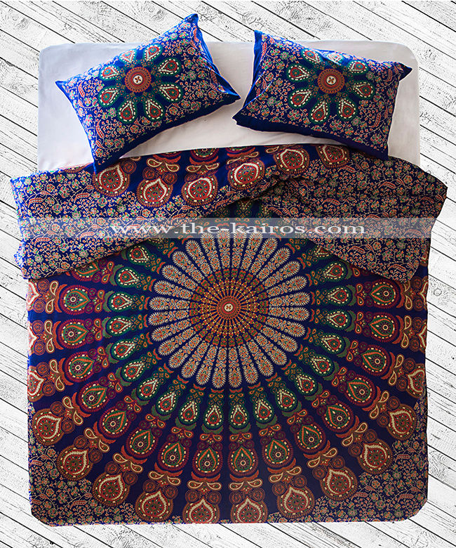 Sita Mandala by the kairos - Mandala Designs For Your Home, THE KAIROS THE KAIROS Спальня в рустикальном стиле Хлопок Красный Текстиль