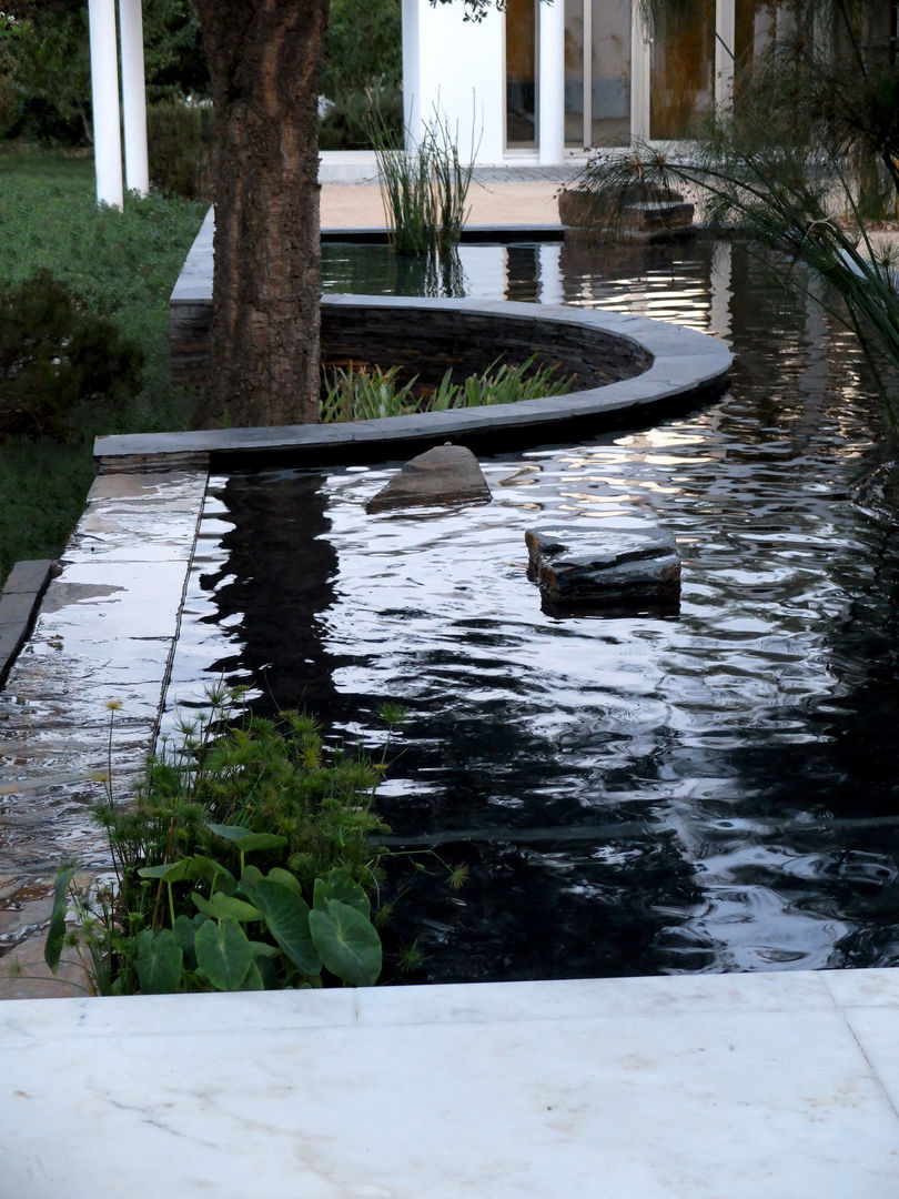 Water mirror, Atelier Jardins do Sul Atelier Jardins do Sul Eclectic style garden