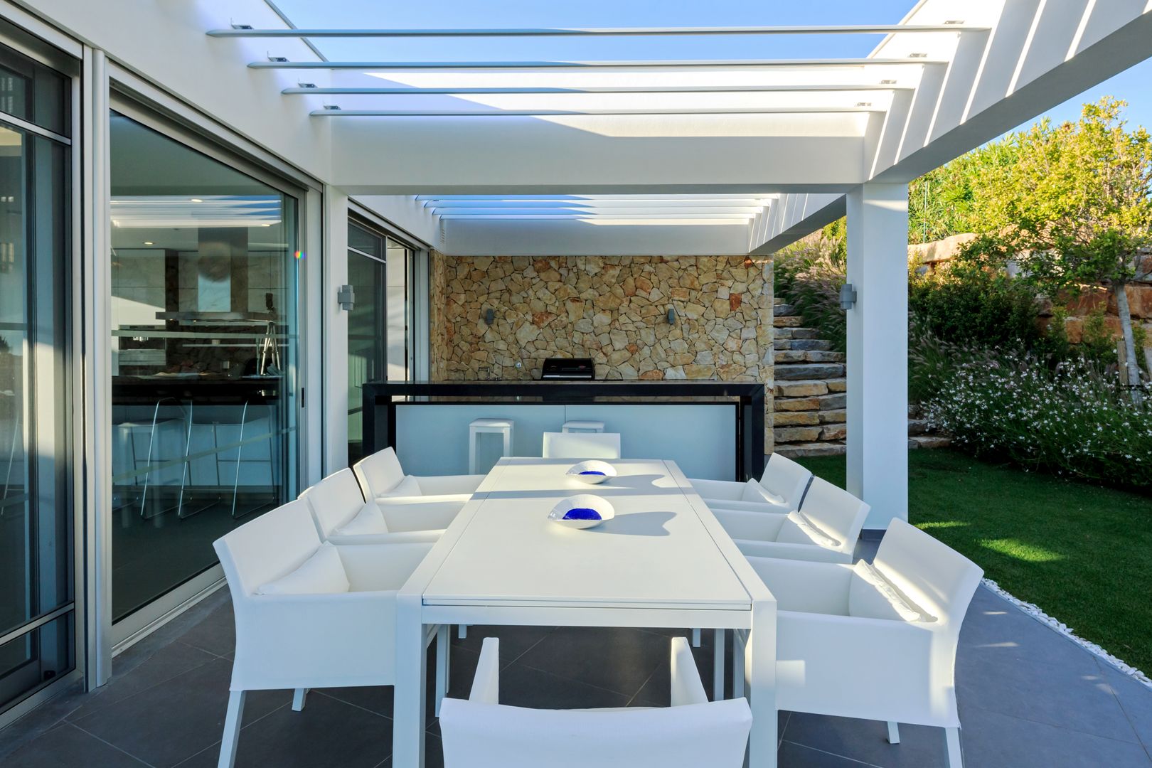 Vale do Lobo, ALQUATRO ALQUATRO Minimalist style garden Furniture