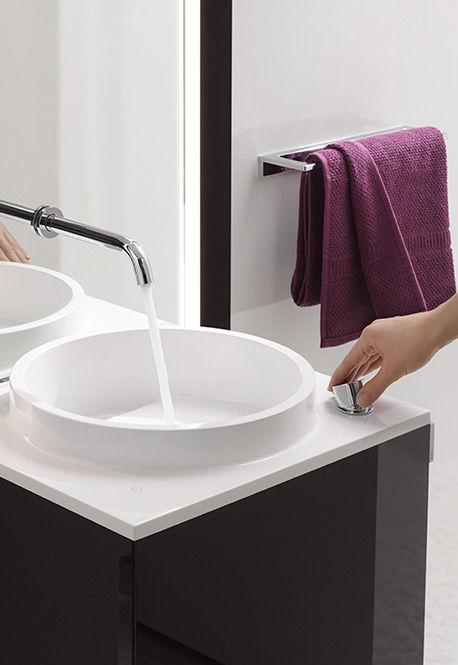 EMCO touch. Waschplatzeinheit. 2015, nexus product design nexus product design Modern bathroom Metal Fittings