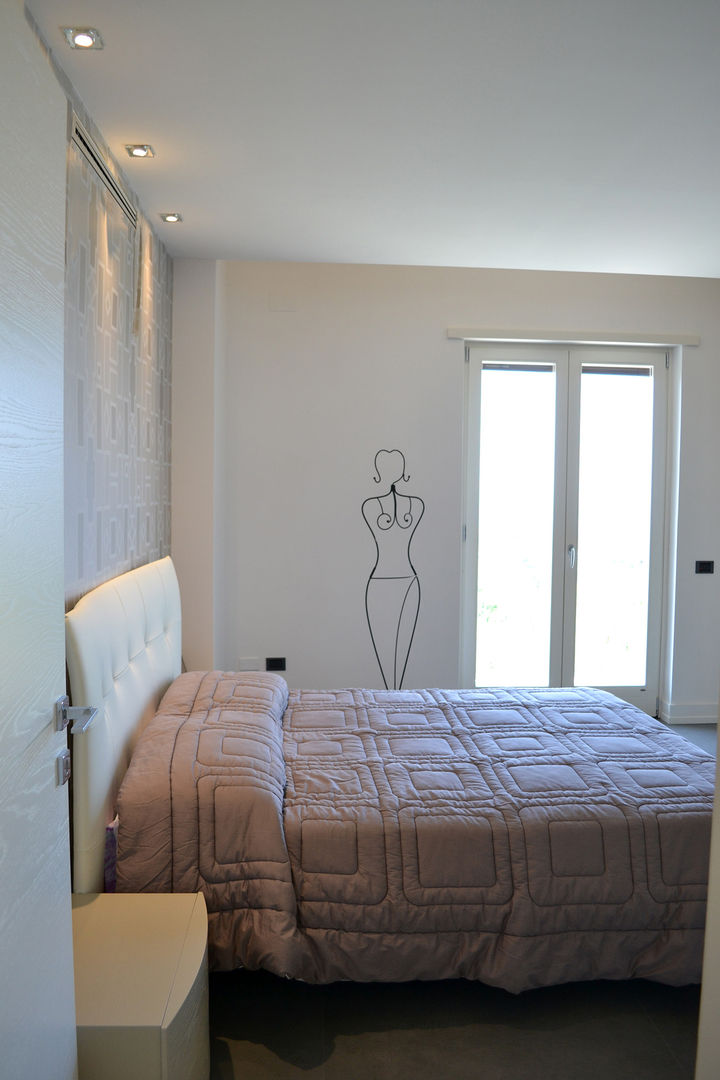 Casa M, tizianavitielloarchitetto tizianavitielloarchitetto Modern style bedroom