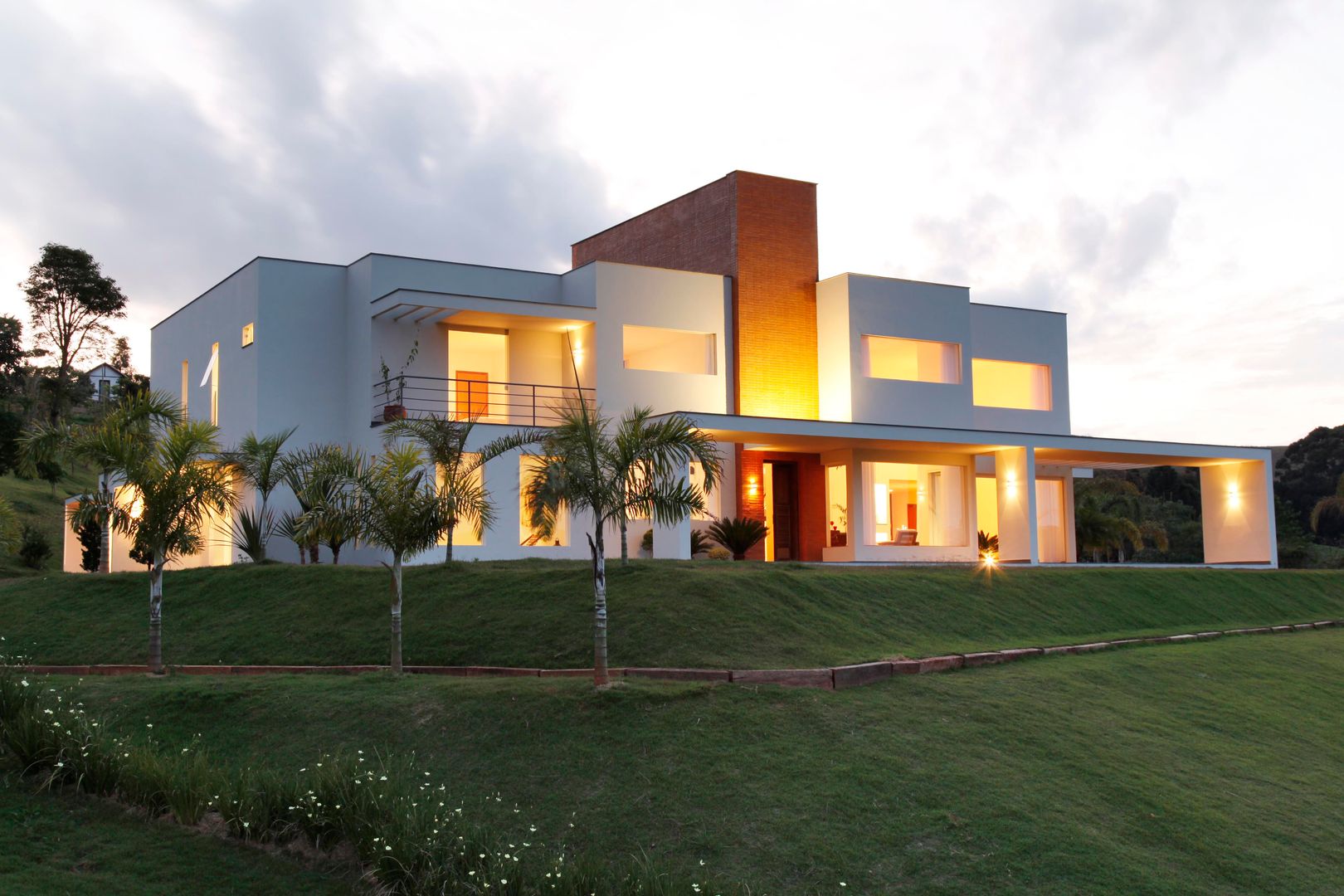 Casa Minas Gerais , Carlos Salles Arquitetura e Interiores Carlos Salles Arquitetura e Interiores Moderne Häuser