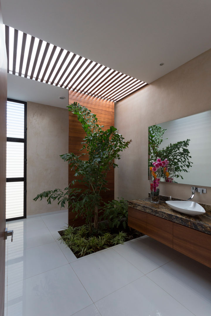 Casa O44, P11 ARQUITECTOS P11 ARQUITECTOS Modern Bathroom