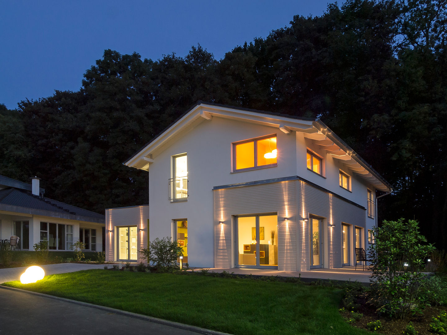 Musterhaus Bad Vilbel , Skapetze Lichtmacher Skapetze Lichtmacher Casas modernas