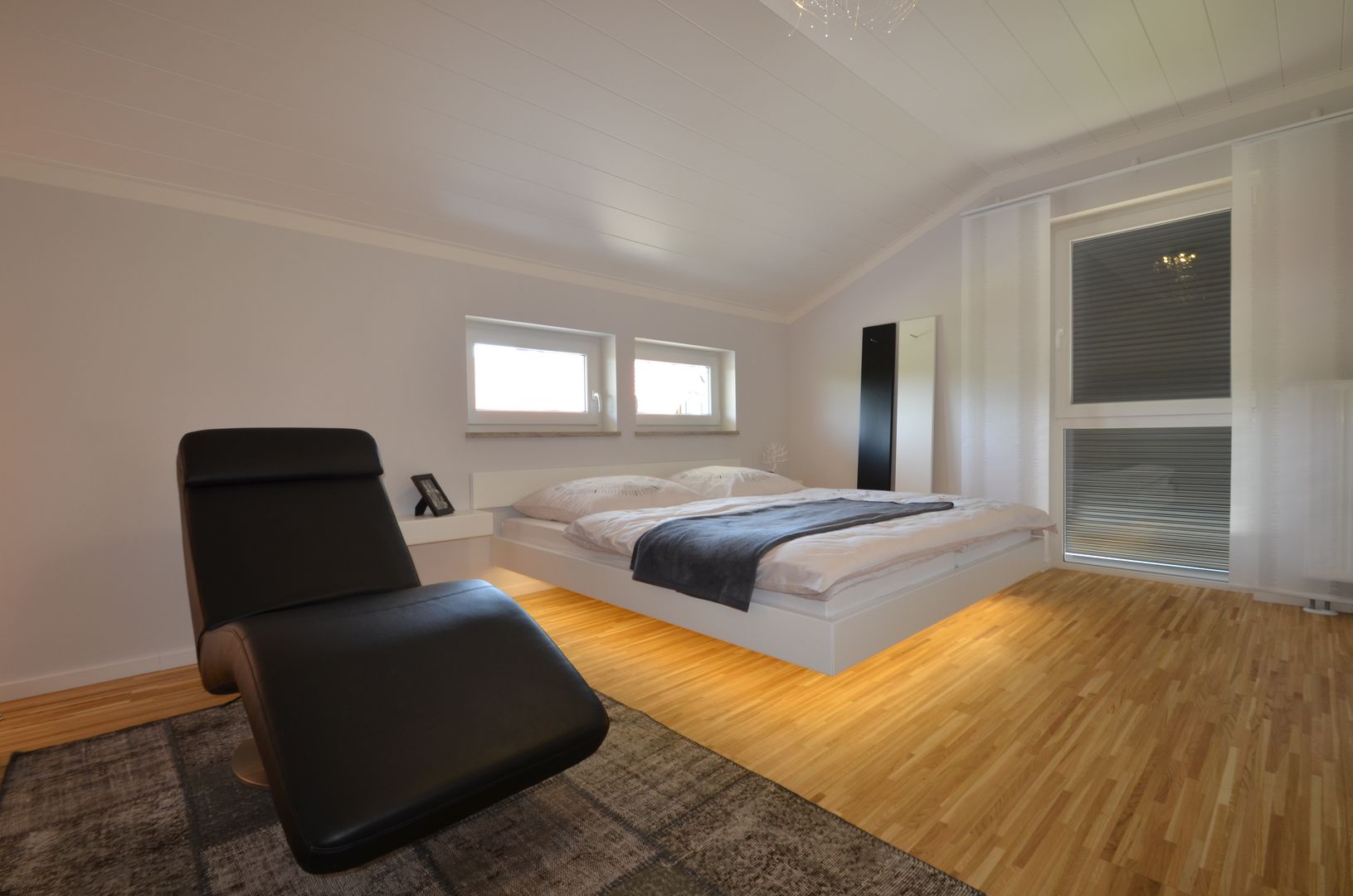 Musterhaus Falkenberg 139, skapetze® - Wo Licht auf Design trifft skapetze® - Wo Licht auf Design trifft Modern Bedroom