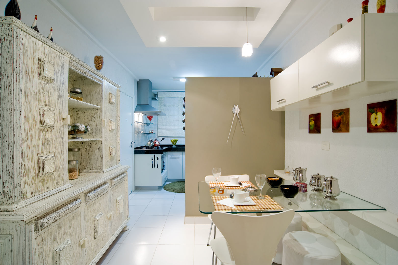 Apartamento 102, Patrícia Azoni Arquitetura + Arte & Design Patrícia Azoni Arquitetura + Arte & Design Nhà bếp phong cách hiện đại