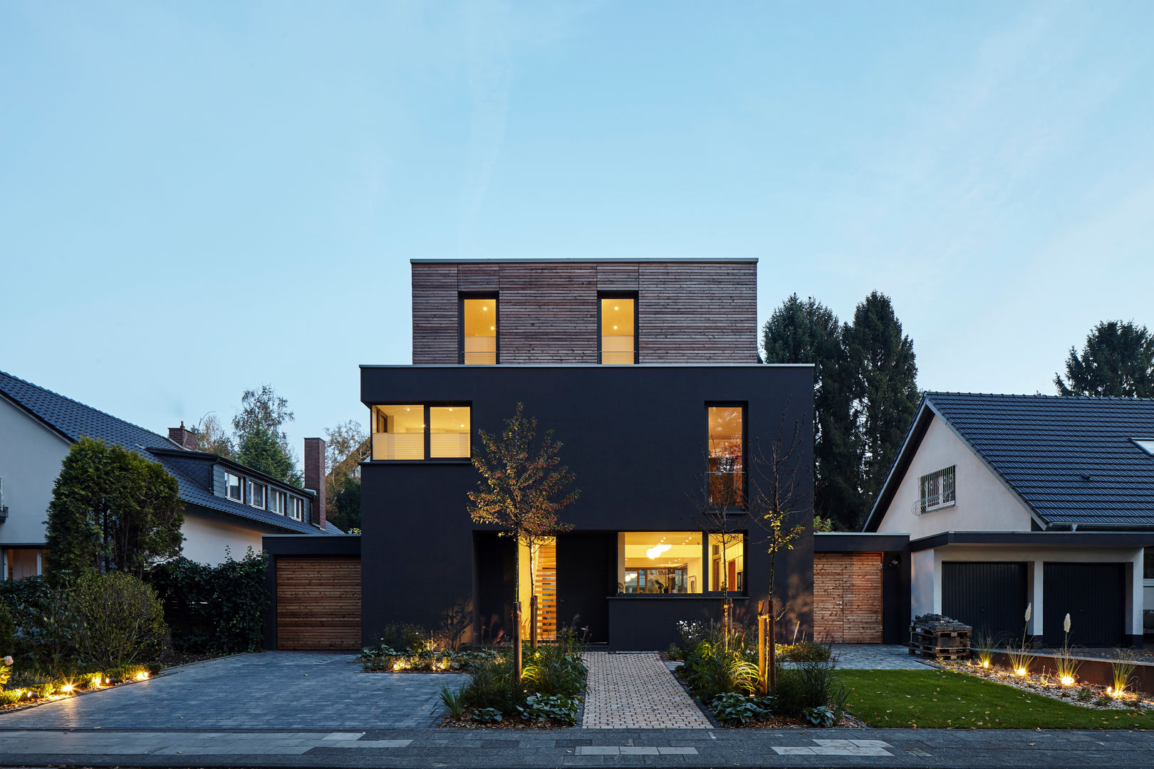 Wohnhaus Köln Junkersdorf, Corneille Uedingslohmann Architekten Corneille Uedingslohmann Architekten Modern home