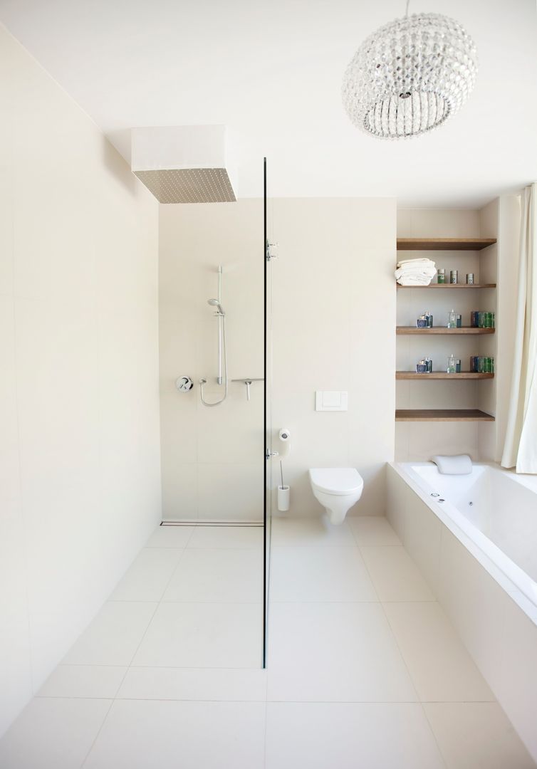 Villa P, LOVE architecture and urbanism LOVE architecture and urbanism Bathroom