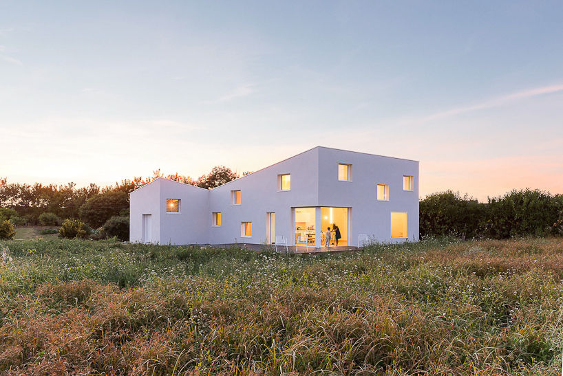 House for a Photographer, STUDIO RAZAVI ARCHITECTURE STUDIO RAZAVI ARCHITECTURE Nowoczesne domy