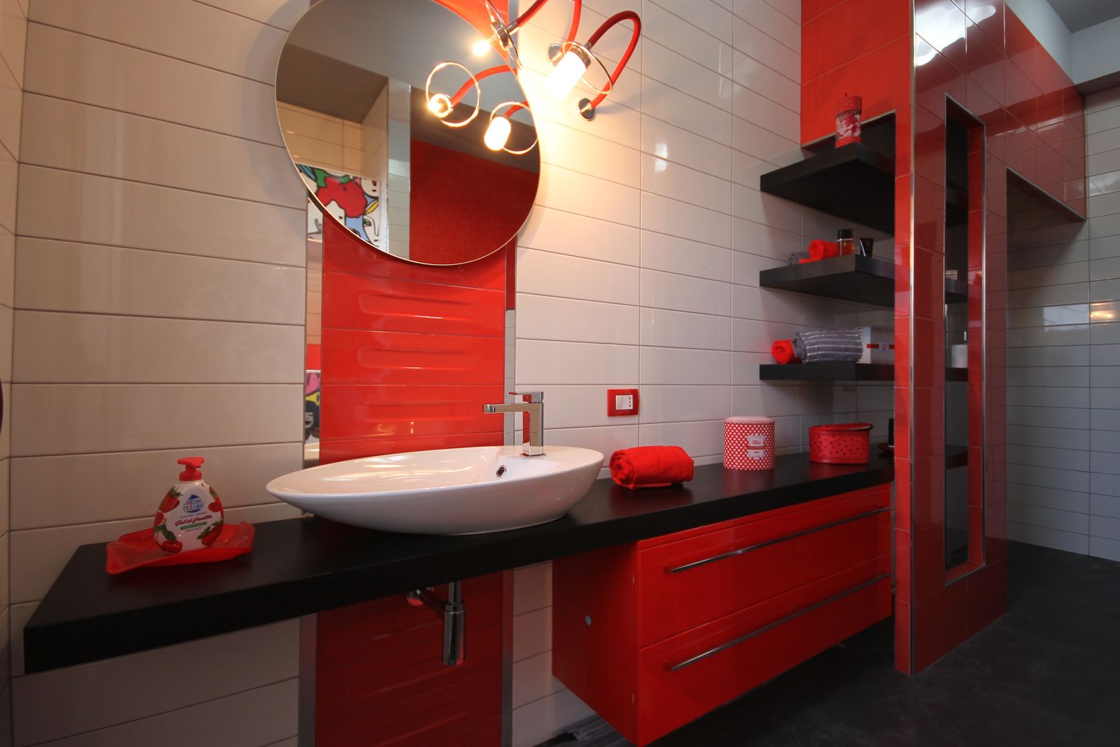 Luxury Home, Studio Ferlenda Studio Ferlenda 現代浴室設計點子、靈感&圖片