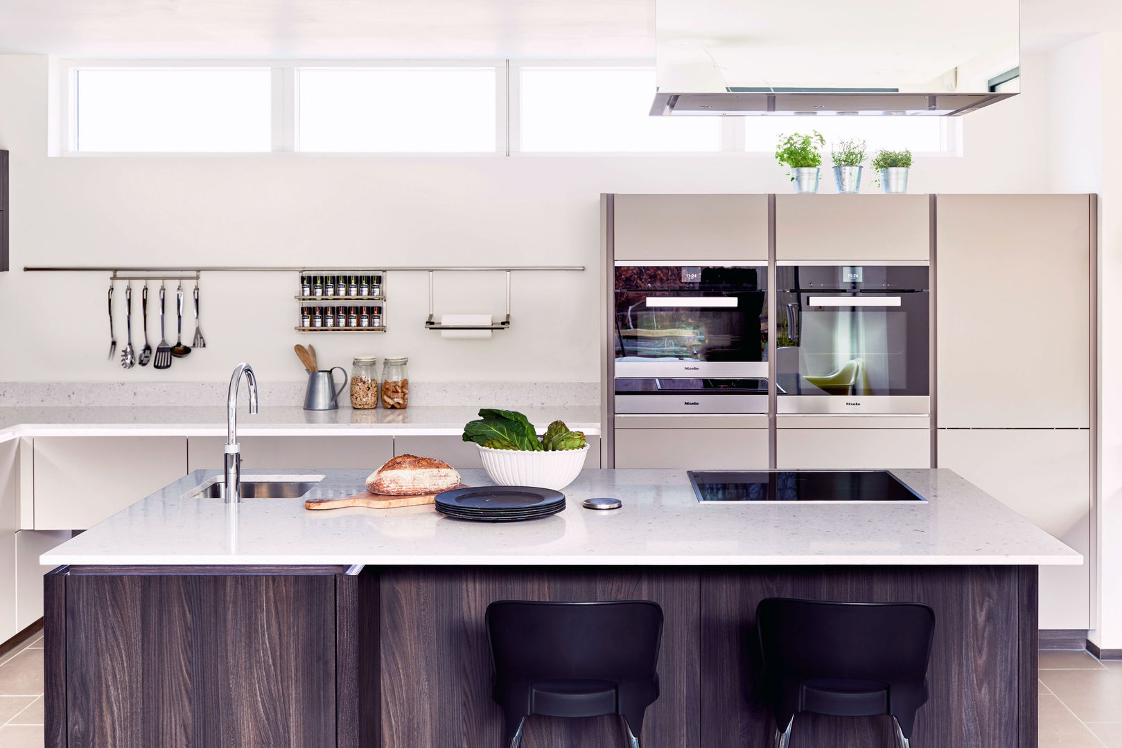 ALNO kitchen - as seen on Building The Dream, The ALNO Store Bristol The ALNO Store Bristol Cocinas de estilo moderno