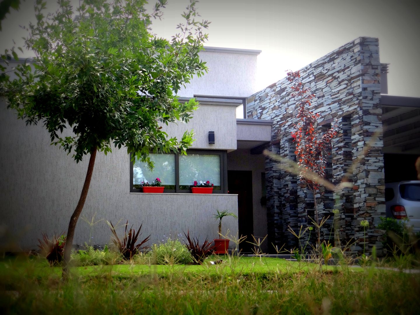 Casa JV, VYC Arquitectura VYC Arquitectura Nowoczesne domy Kamień