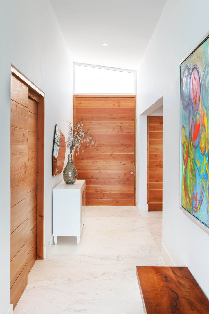 Increíble Casa MRE, Imativa Arquitectos Imativa Arquitectos Modern corridor, hallway & stairs لکڑی Wood effect