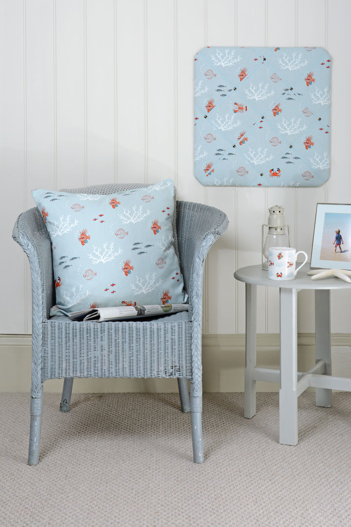 Sophie Allport 'What a catch!' Homewares homify Living room Cotton Red Accessories & decoration
