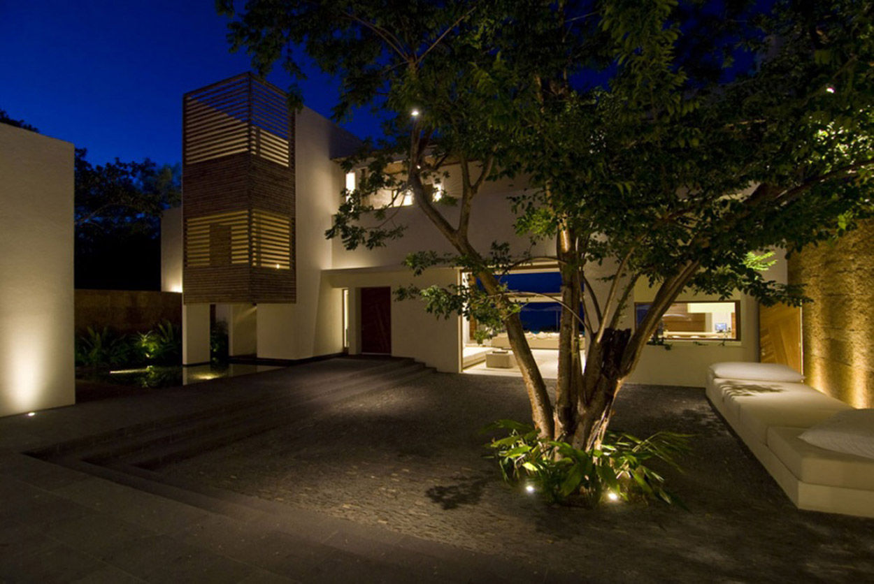 Casa Lunamar, José Vigil Arquitectos José Vigil Arquitectos منازل