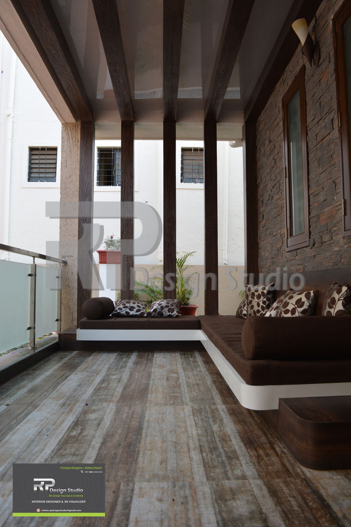 Mr Suhas Ranavde Banglow Project, RP Design Studio RP Design Studio Balcones y terrazas modernos