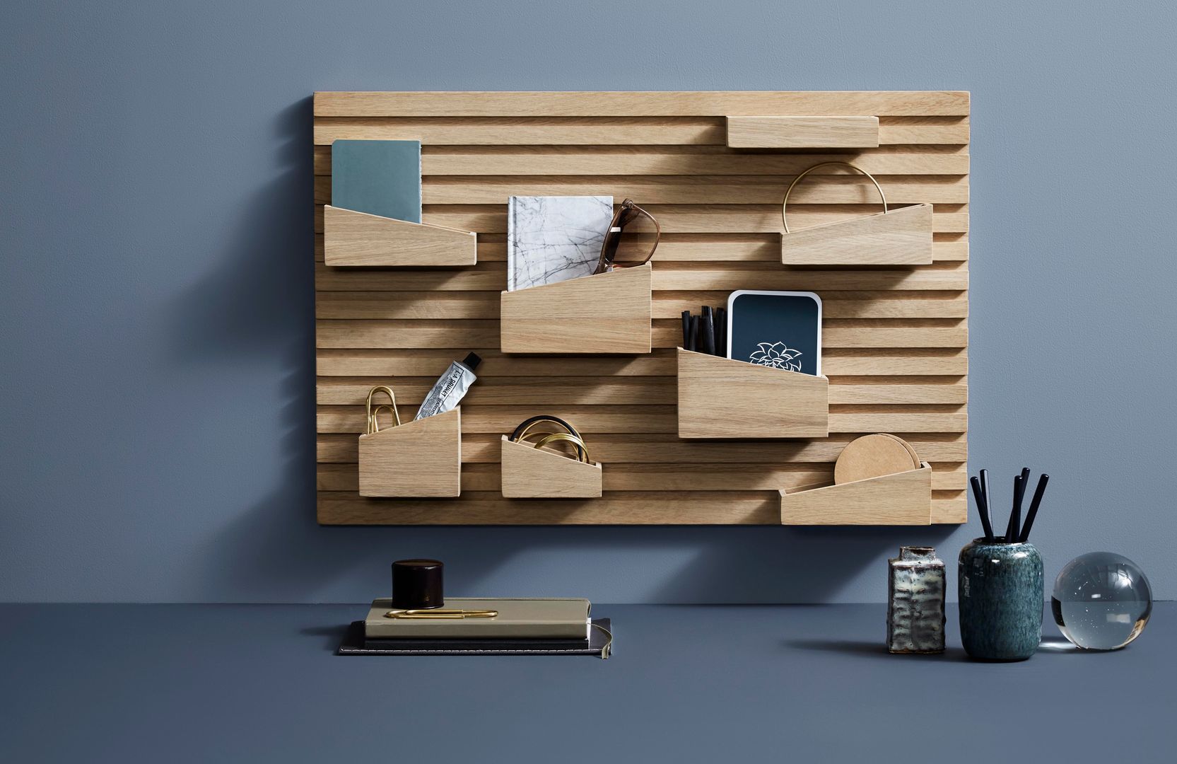 Aufräumen und Organisieren, HELSINKI DESIGN HELSINKI DESIGN Scandinavian style study/office Cupboards & shelving