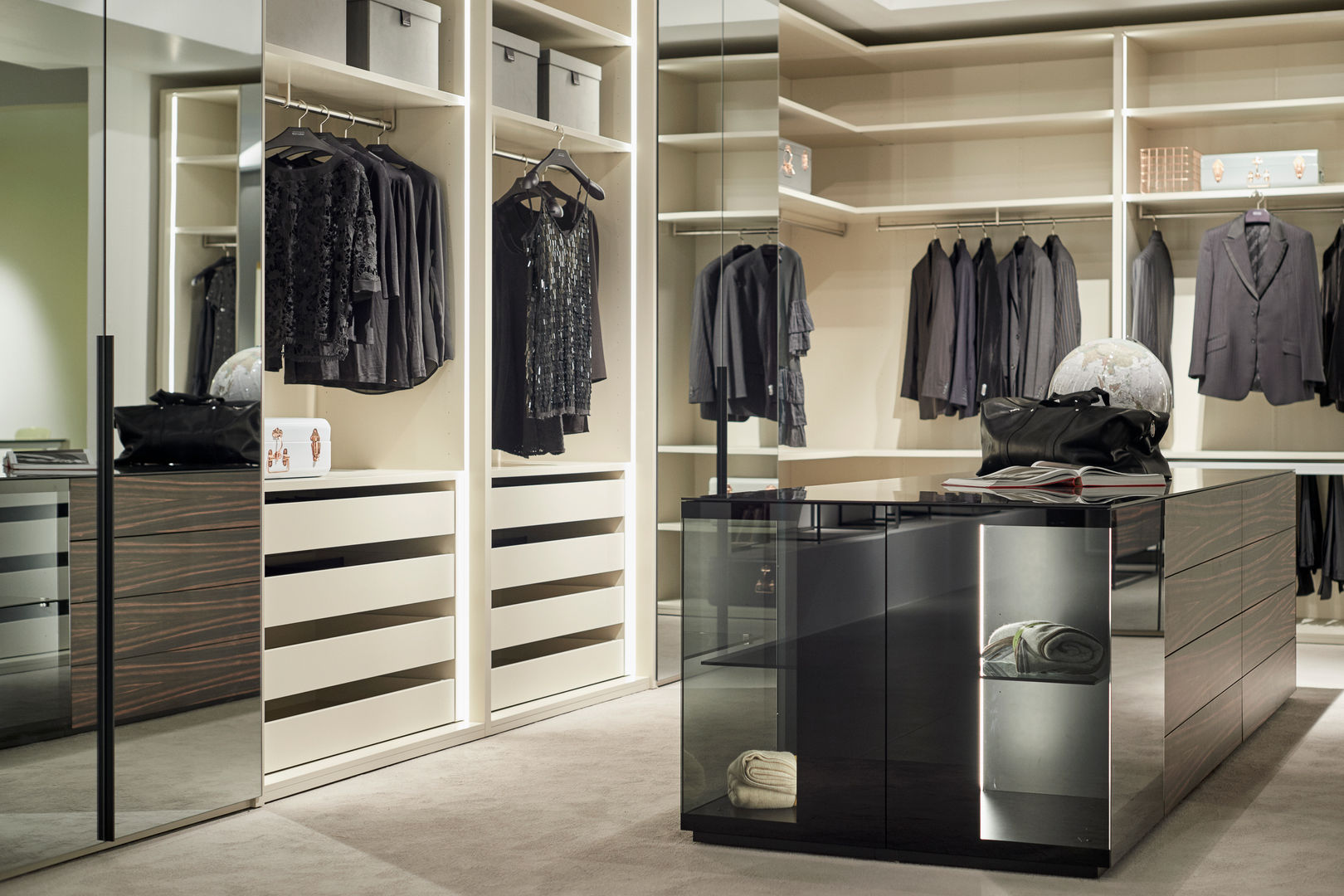 Kettnaker, Zimmermanns Kreatives Wohnen Zimmermanns Kreatives Wohnen Modern Dressing Room Wardrobes & drawers