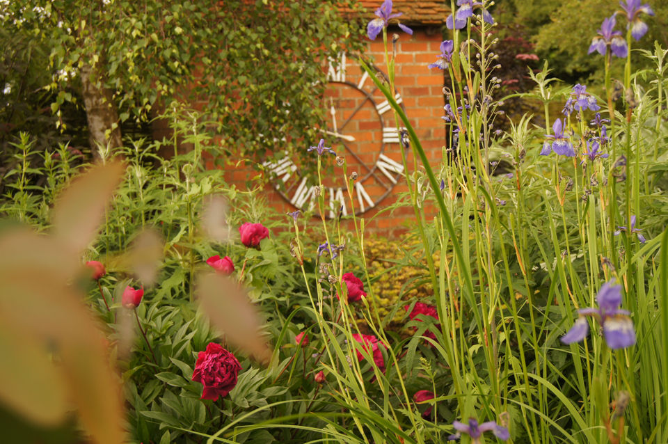 English Country Garden Yorkshire Gardens Jardines de estilo rústico