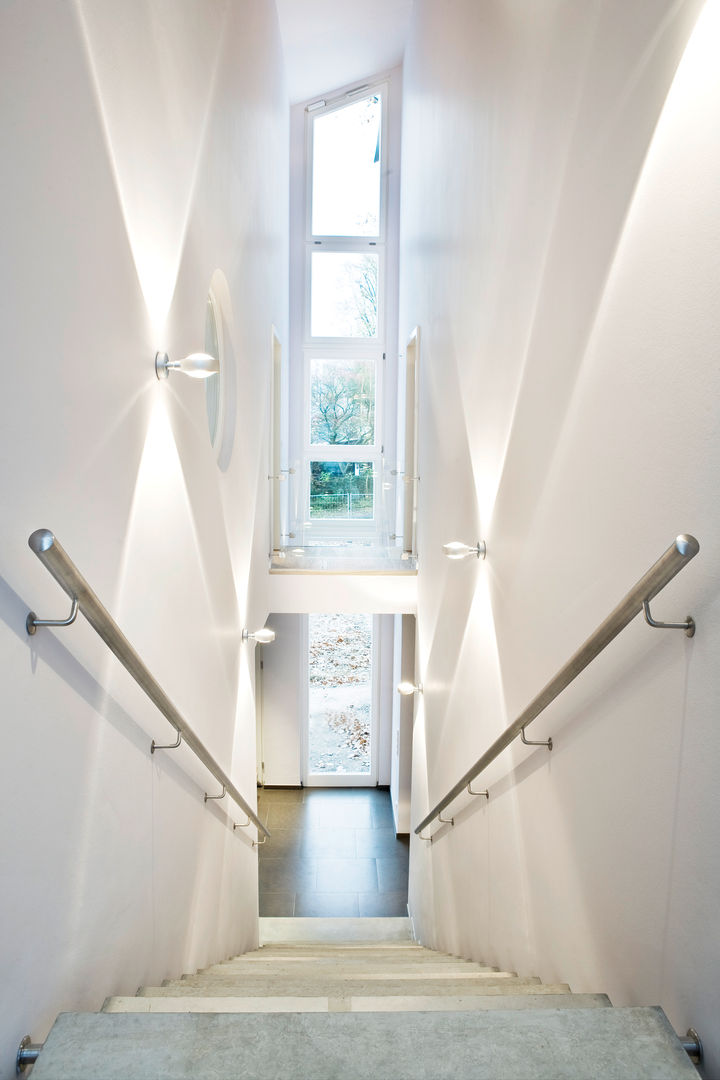 Einfamilienhaus Neubau, Beilstein Innenarchitektur Beilstein Innenarchitektur Minimalist corridor, hallway & stairs Concrete