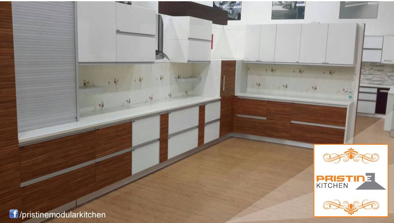 Kitchen designs, Pristine Kitchen Pristine Kitchen モダンな キッチン