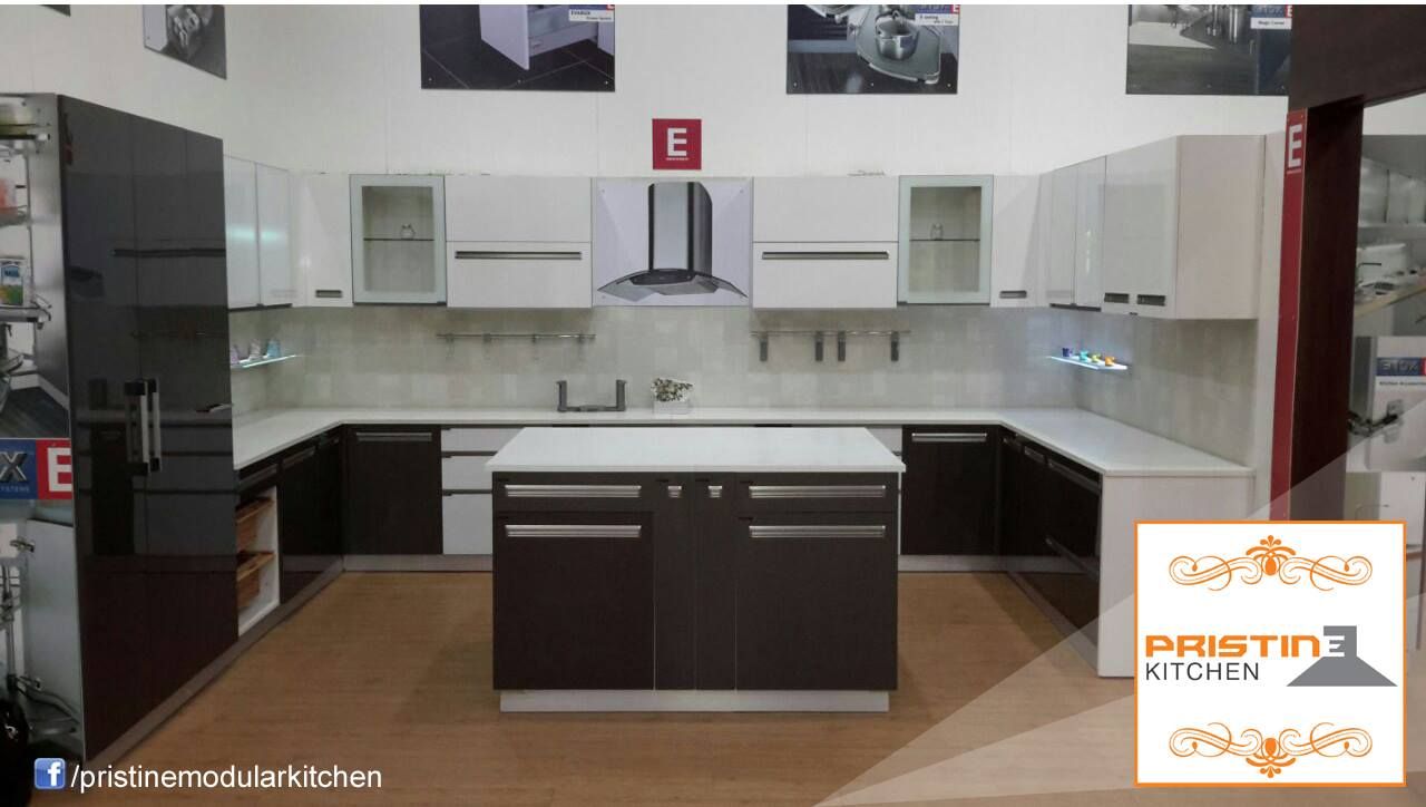 Kitchen designs, Pristine Kitchen Pristine Kitchen モダンな キッチン