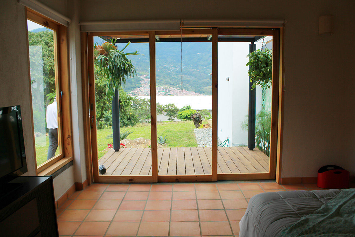 Casa Copacabana, interior137 arquitectos interior137 arquitectos Modern balcony, veranda & terrace