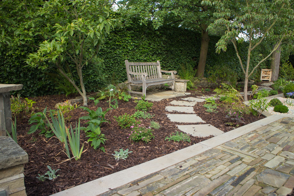 A Modern Garden with Traditional Materials Yorkshire Gardens Nowoczesny ogród
