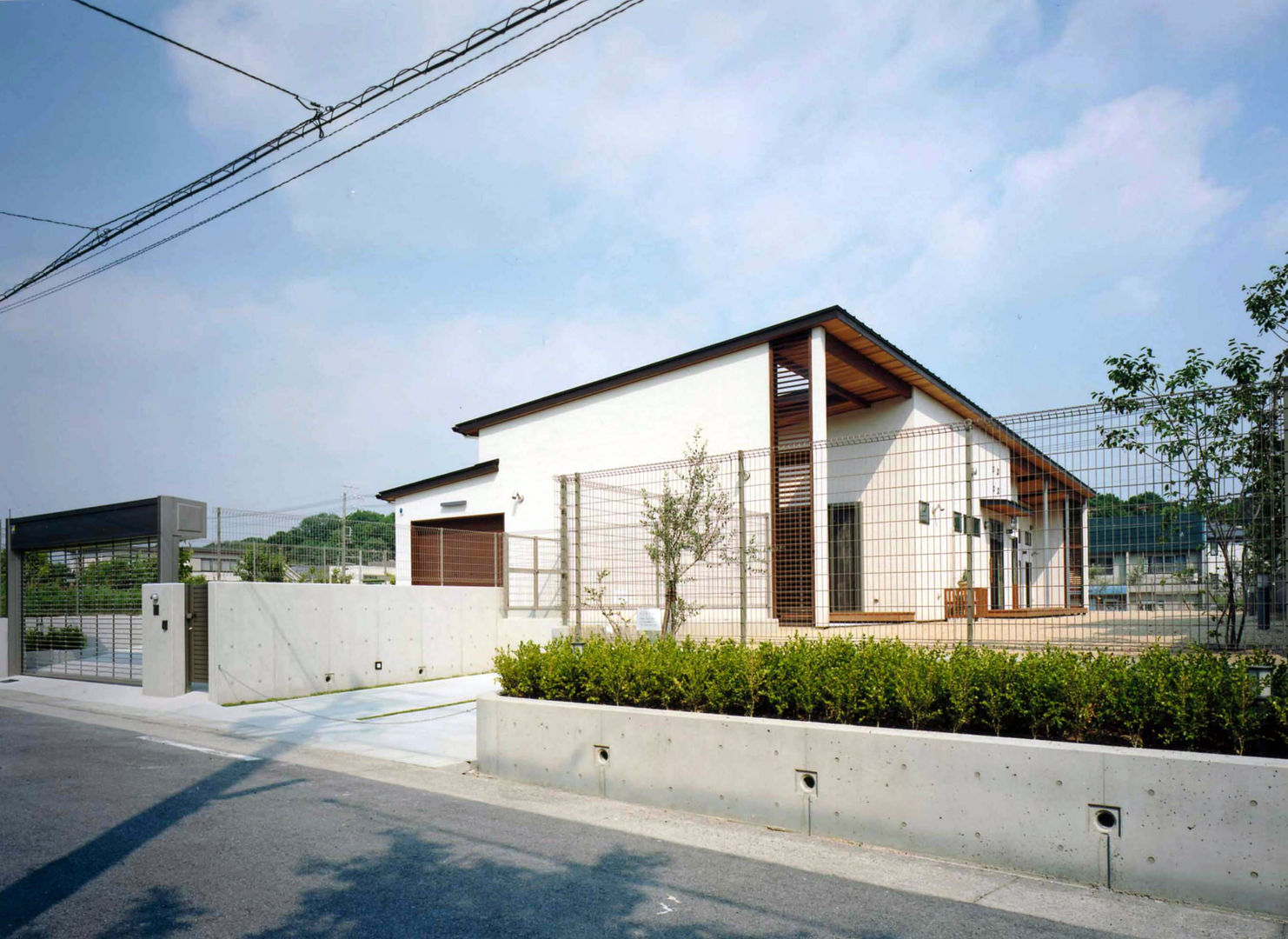 House of the big roof, Sakurayama-Architect-Design Sakurayama-Architect-Design Casas de estilo moderno