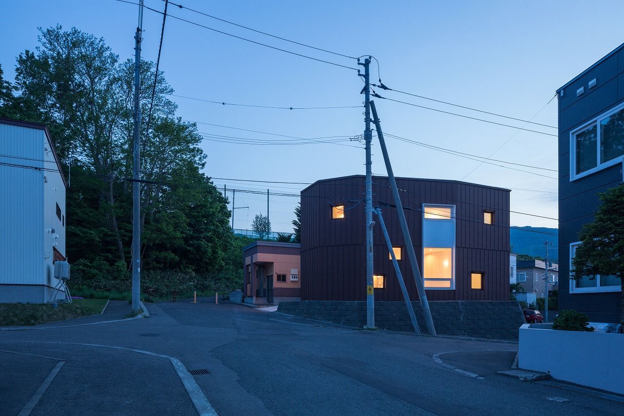 宮の沢の家, 富谷洋介建築設計 富谷洋介建築設計 Maisons modernes