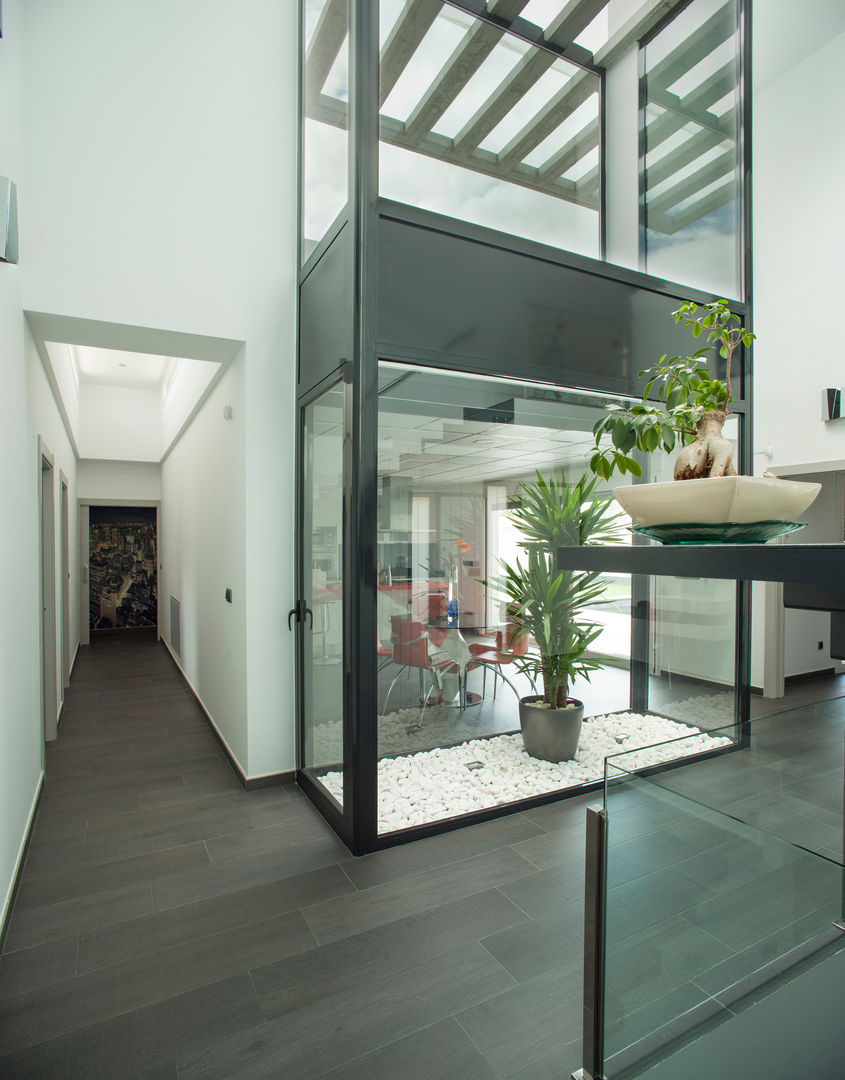 Casa AI, Mascagni arquitectos Mascagni arquitectos Modern Corridor, Hallway and Staircase