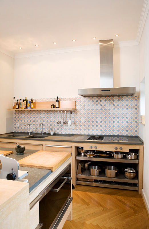 Küche im Altbau, Beilstein Innenarchitektur Beilstein Innenarchitektur Dapur Gaya Mediteran Kayu Wood effect