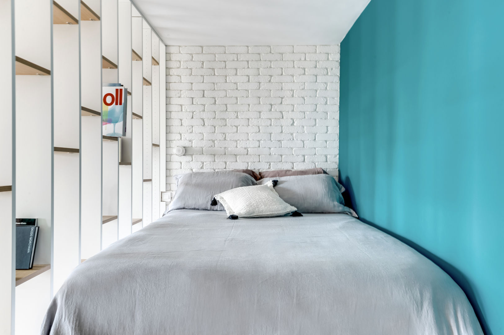 PROJET VOLTAIRE, Agence Transition Interior Design, Architectes: Carla Lopez et Margaux Meza, Transition Interior Design Transition Interior Design Modern style bedroom