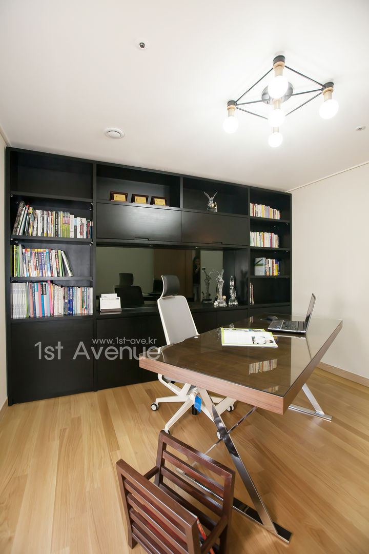 은은한 고급스러움을 표현한 녹번동 인테리어, 퍼스트애비뉴 퍼스트애비뉴 Modern study/office