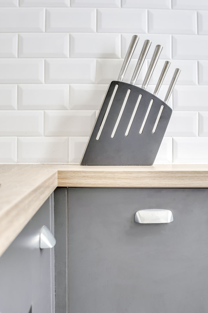 ​Une petite cuisine sur-mesure, CuisiShop CuisiShop Dapur Modern