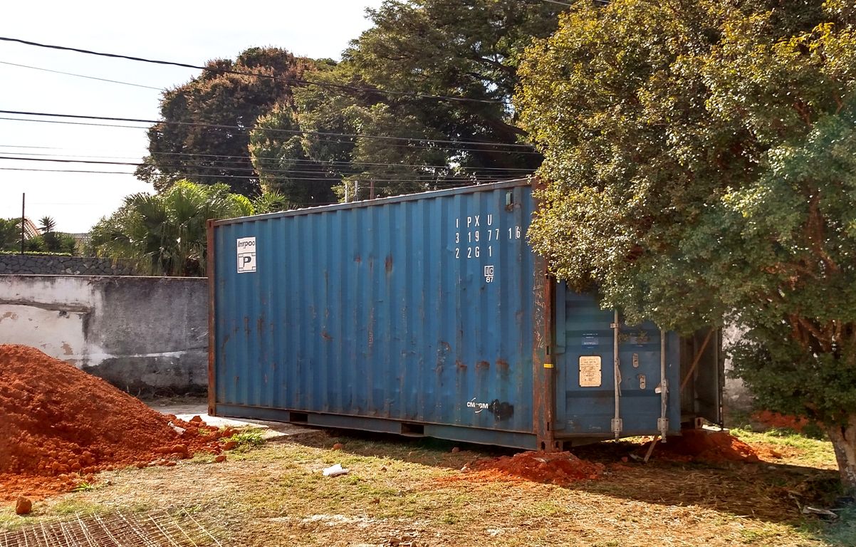 CONTAINER CASULO CASA COR 2015, Bernardo Horta Arquiteto Bernardo Horta Arquiteto Casas modernas Plantar,Árvore,Céu,Madeira,Superfície da estrada,Terreno,Linha,Asfalto,Grama,Arbusto