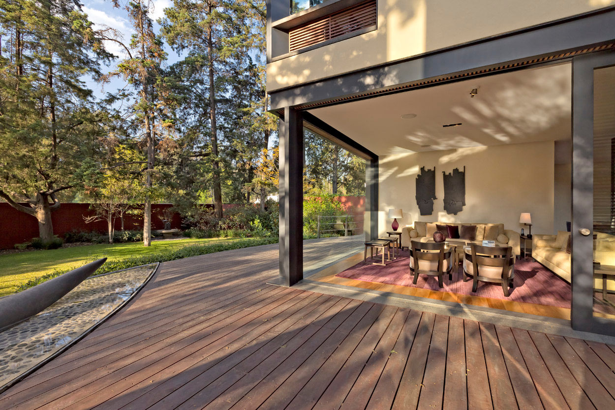 Casa JRQZ , Lopez Duplan Arquitectos Lopez Duplan Arquitectos Balcone, Veranda & Terrazza in stile moderno