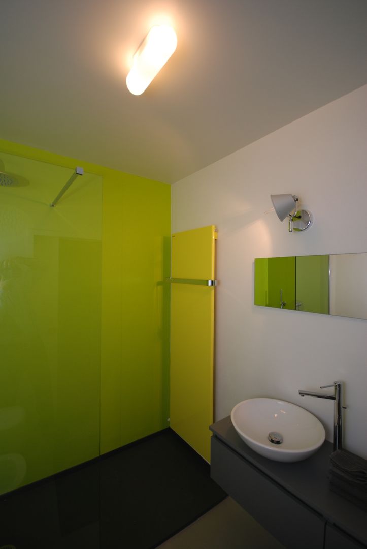 Appartamento privato - Rovereto, masetto snc masetto snc Minimalistische Badezimmer