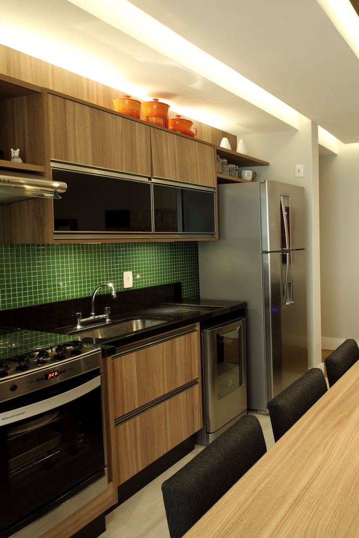 homify Modern kitchen