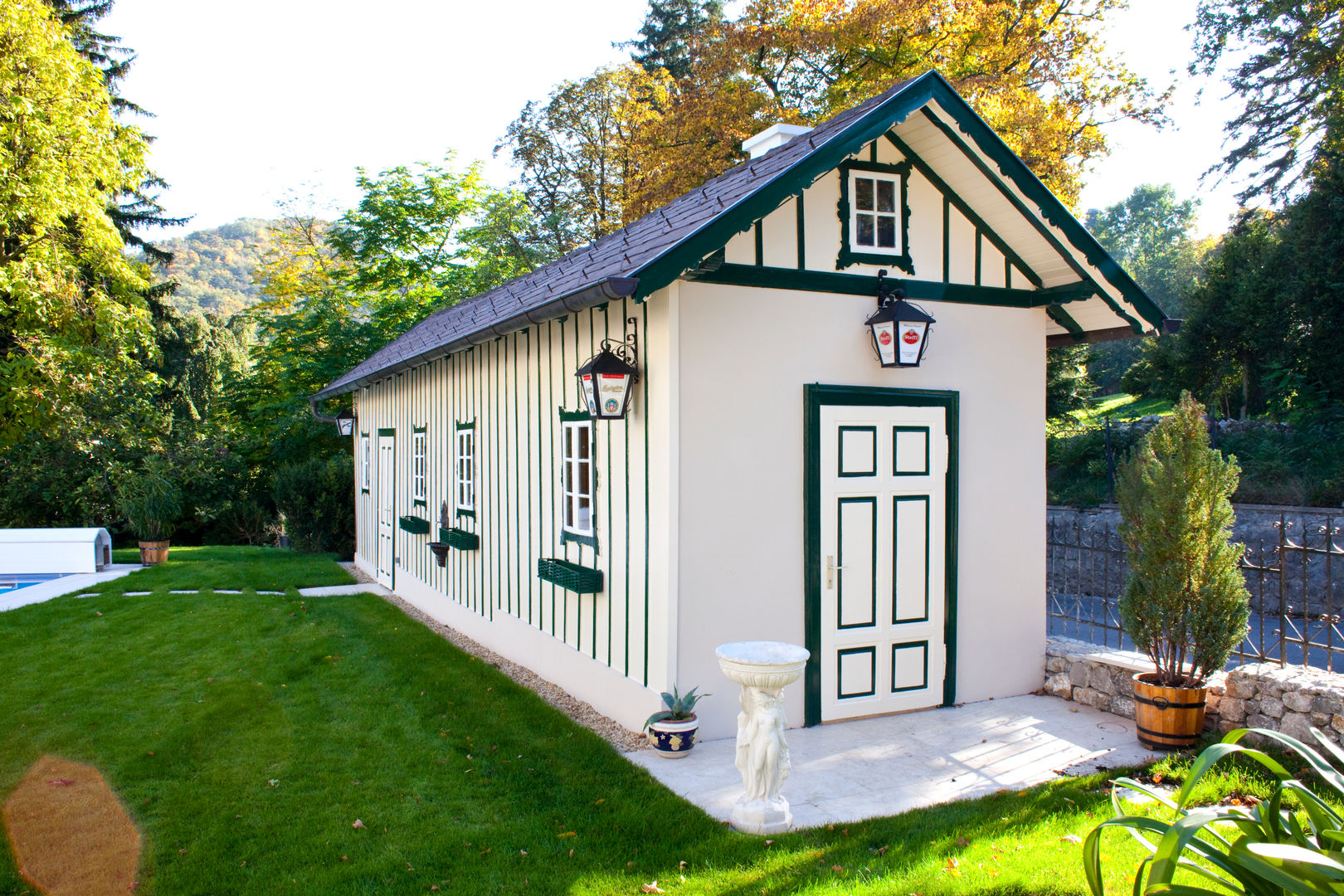 Stadtvilla in Hinterbrühl bei Wien, WUNSCHHAUS WUNSCHHAUS Гараж в классическом стиле