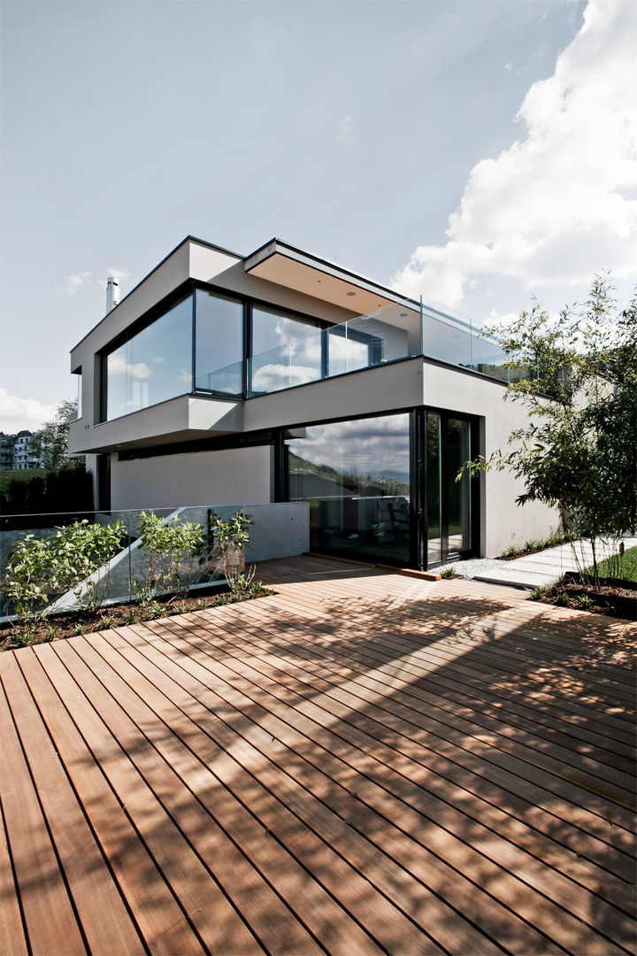 homify Modern houses