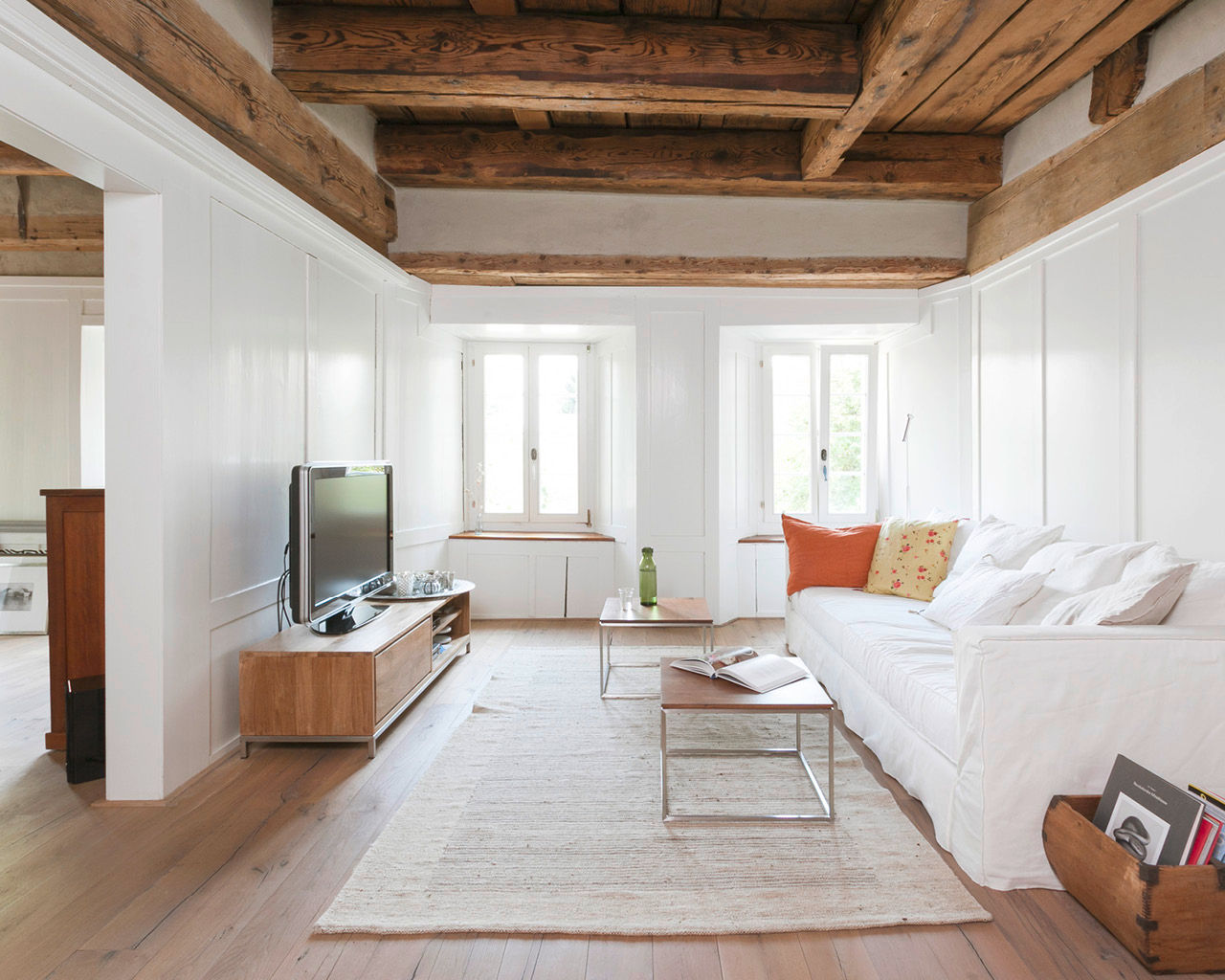 Objekt 223, meier architekten zürich meier architekten zürich Rustic style living room Wood Wood effect