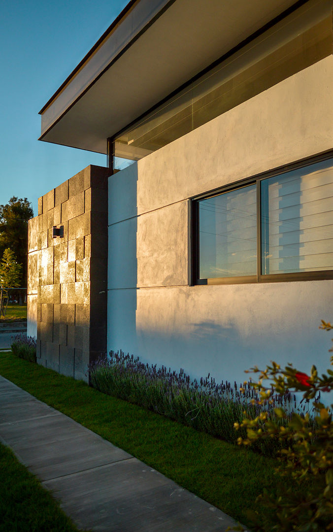 [Casa SD], Wowa Wowa Moderne huizen