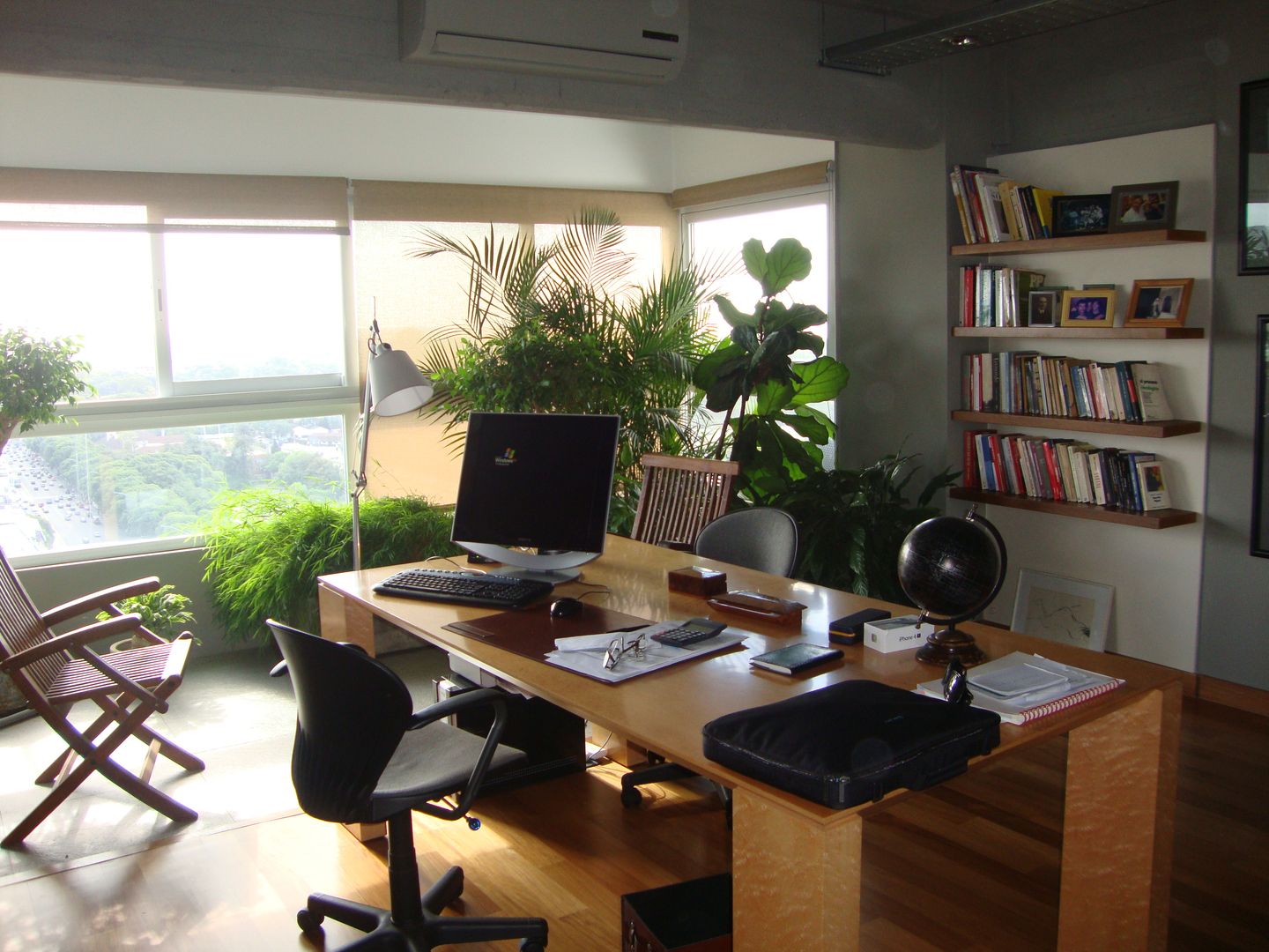 escritorio Hargain Oneto Arquitectas Estudios y oficinas modernos Madera Acabado en madera