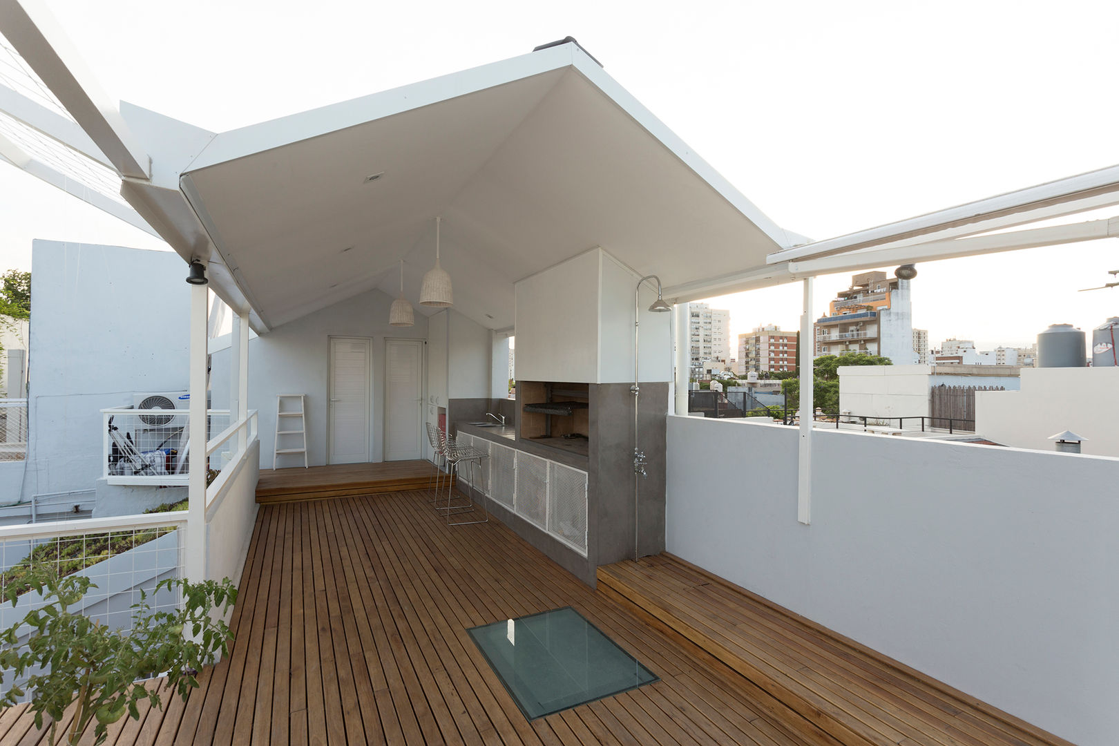 VIVIENDA UNIFAMILIAR MG, Marantz Arquitectura Marantz Arquitectura Balcon, Veranda & Terrasse modernes