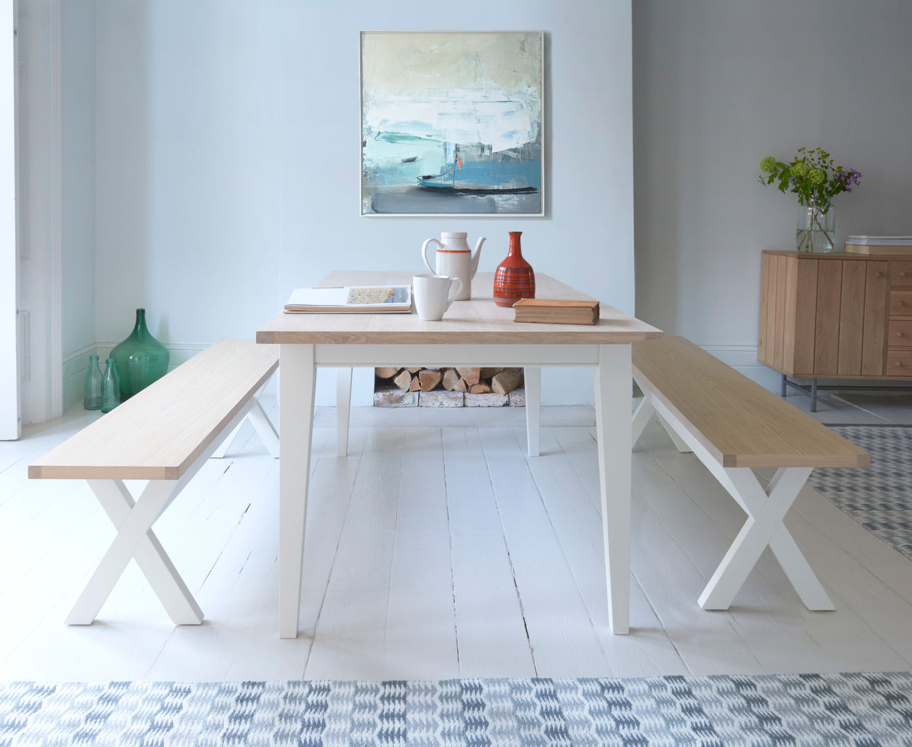 Humdinger kitchen table homify Phòng ăn phong cách hiện đại Gỗ Wood effect Tables