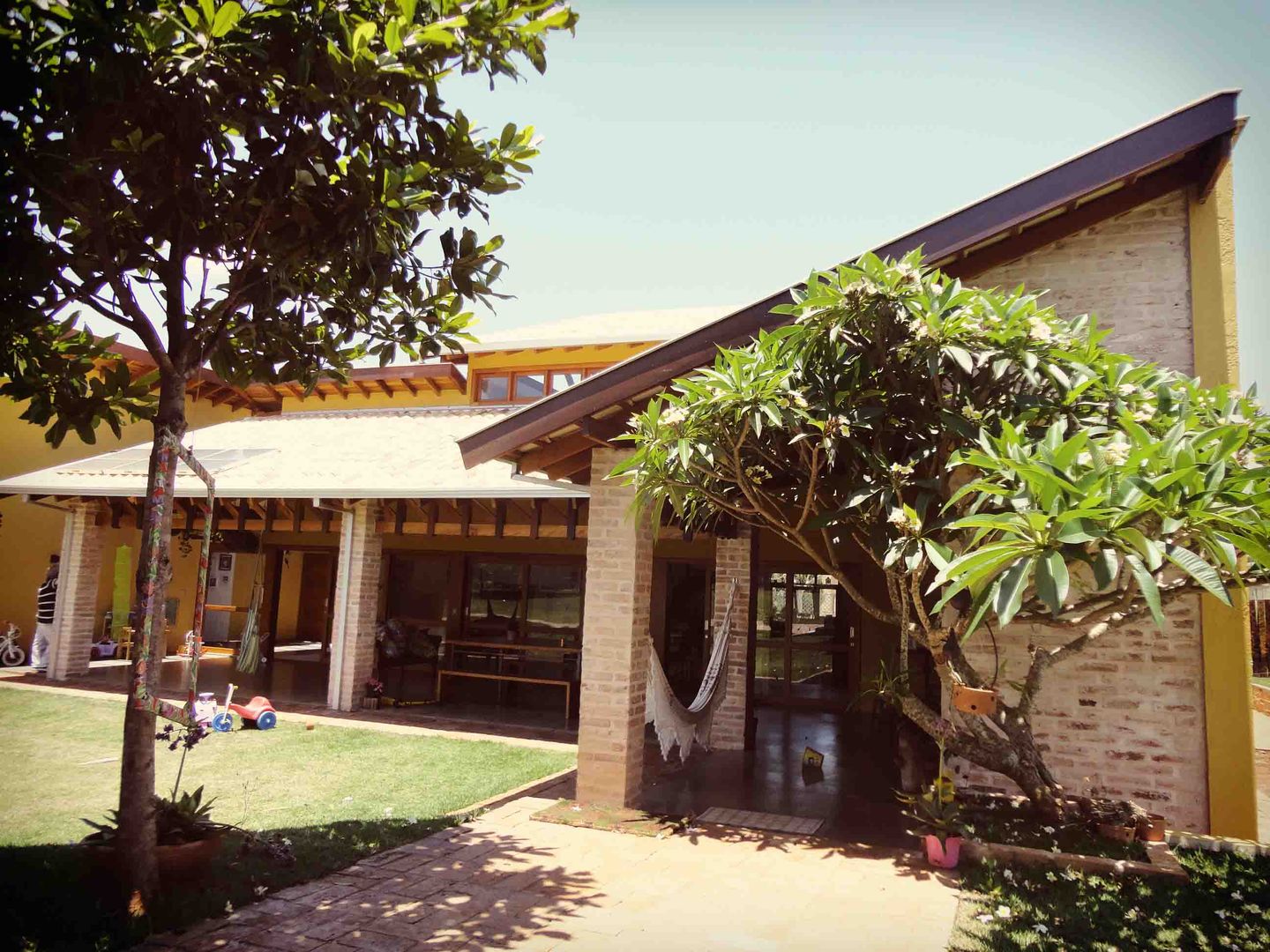 Residência LP, Zani.arquitetura Zani.arquitetura Rustic style houses